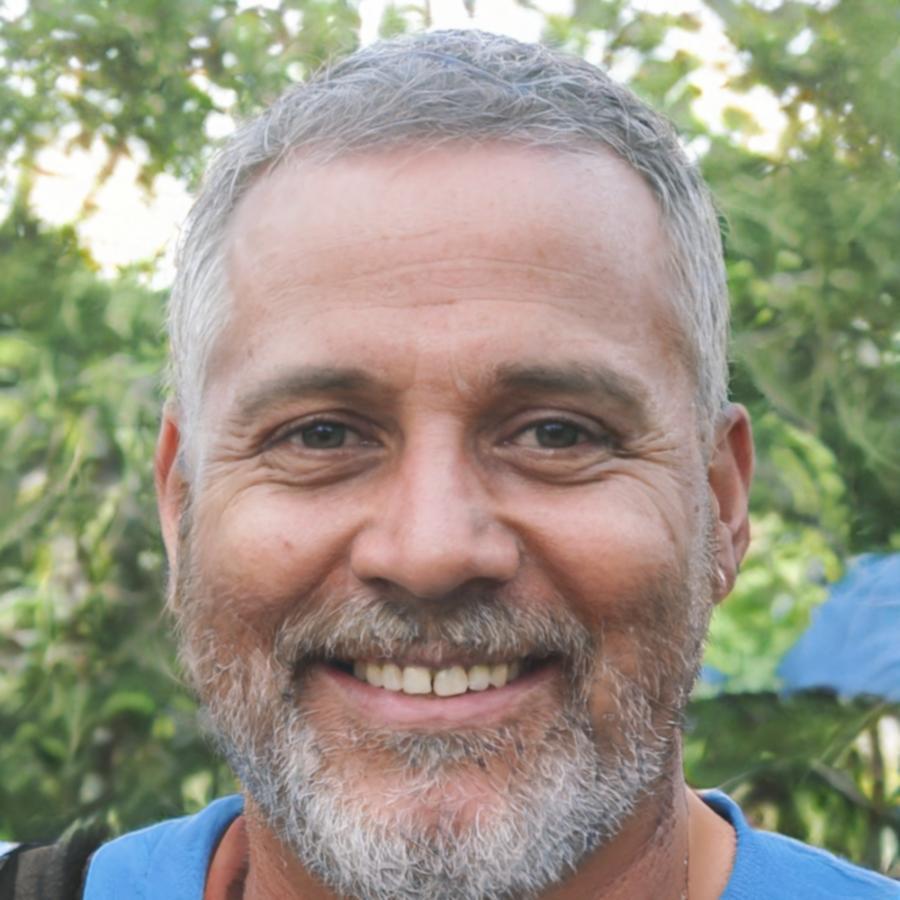 Carlos Mendoza, especialista en presupuestos empresariales